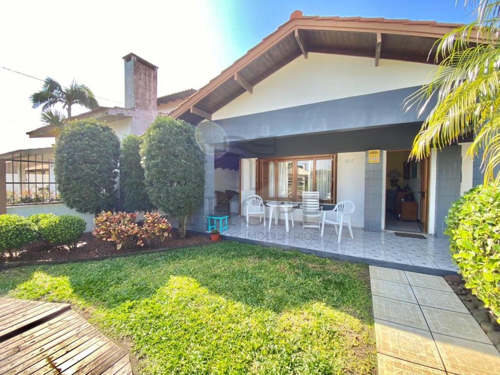 CASA URBANA 3 DORMITÓRIOS